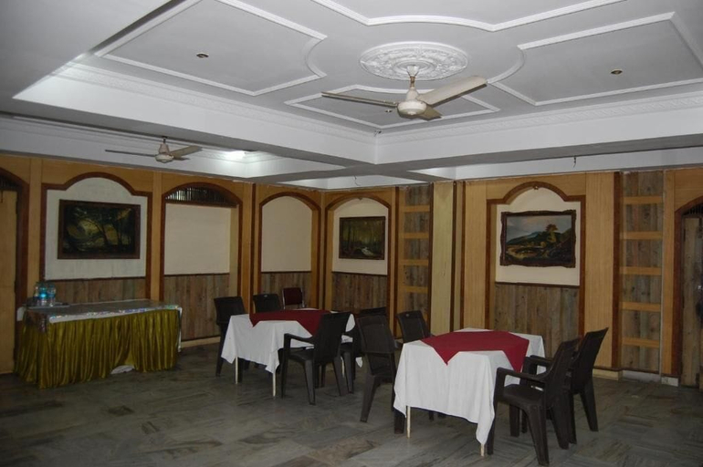 Food & Drinks 5, Hotel New Sunder, Indore