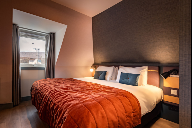 Bedroom 4, Sligachan Hotel, Highland
