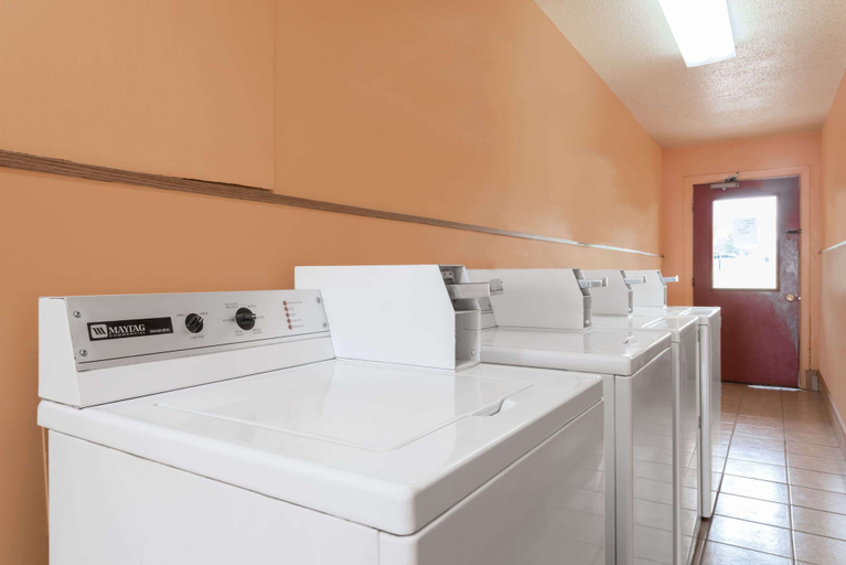 Bathroom 4, Americas Best Value Inn Chanute, Neosho