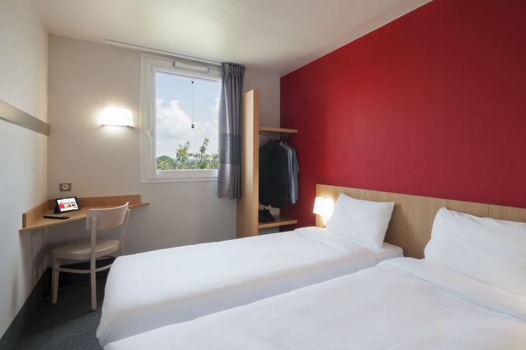 Bedroom 3, B&B HOTEL Paray-le-Monial, Saône-et-Loire