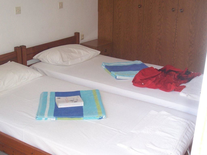 Bedroom 4, Helgas Paradise, South Aegean