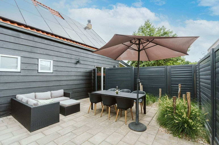 Terrace/patio 5, Village House, Authentic, Modern Living Room, Courtyard, Goedereede