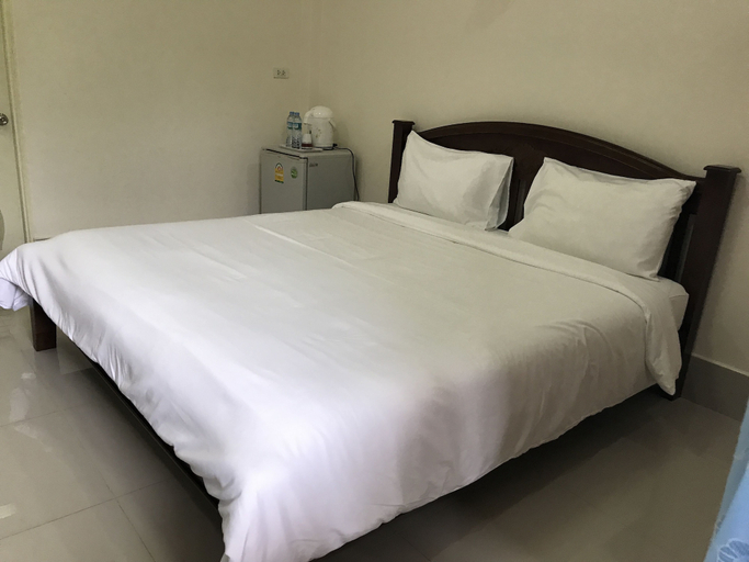 Bedroom 2, Baan Mek Lom, Thai Mueang