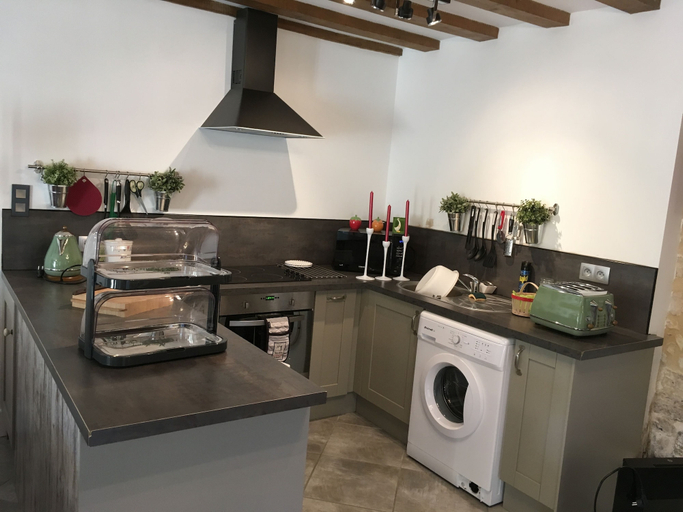 Others 4, Moulin du Fontcourt Riverside Apartment, Charente
