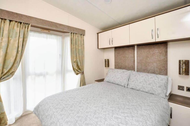 Bedroom 3, Spacious Stunning Lakeside 3 bed Holiday Home, Northamptonshire
