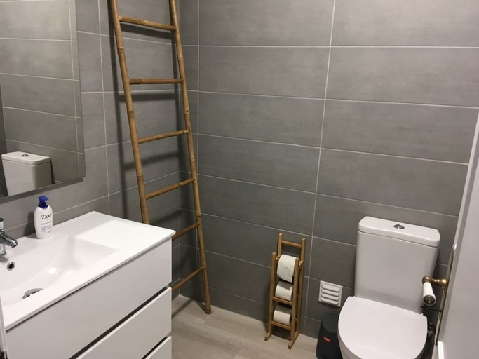 Bathroom, Salty House - Casa Salgada, Caldas da Rainha