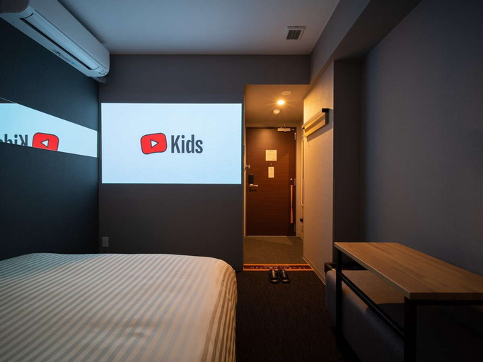 Bedroom 16
