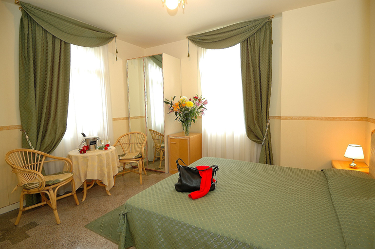 Bedroom 4, Villa Angelica, Venezia