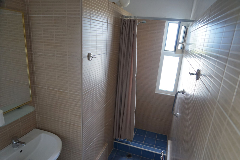 Bathroom 4, Hotel Akrotiri, Crete