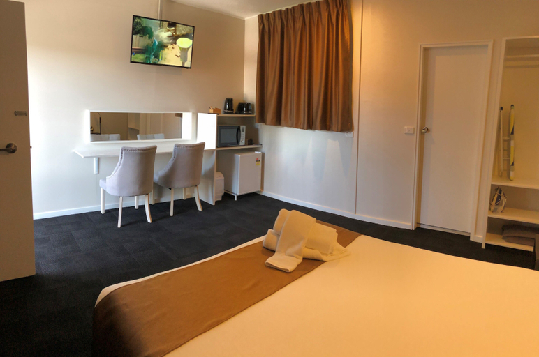 Bedroom 4, Nowra Motor Inn, Shoalhaven - Pt A
