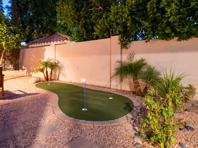 Property grounds, Luxury Lookout Canyon 5 Bdrm Stunner W/htd Pool!, Maricopa