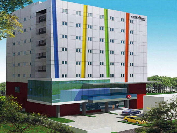 Exterior & Views 22