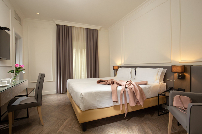 Bedroom 24
