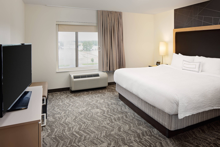 Bedroom 3, SpringHill Suites Green Bay, Brown