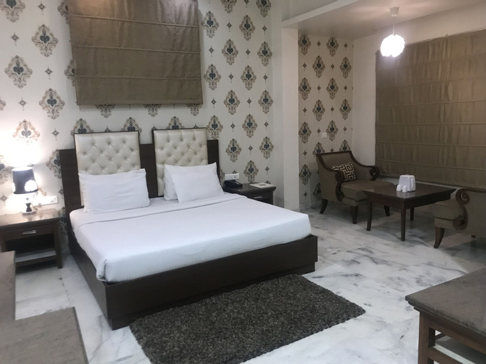 Bedroom 13