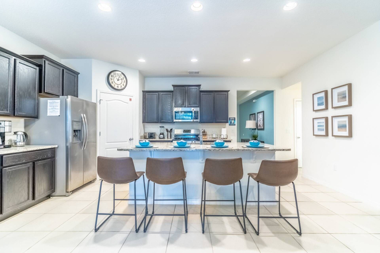 Others 2, 5297 Solterra, Polk
