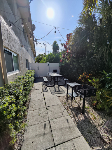 Others 5, Coco Palms Apartments By Lowkl, Broward