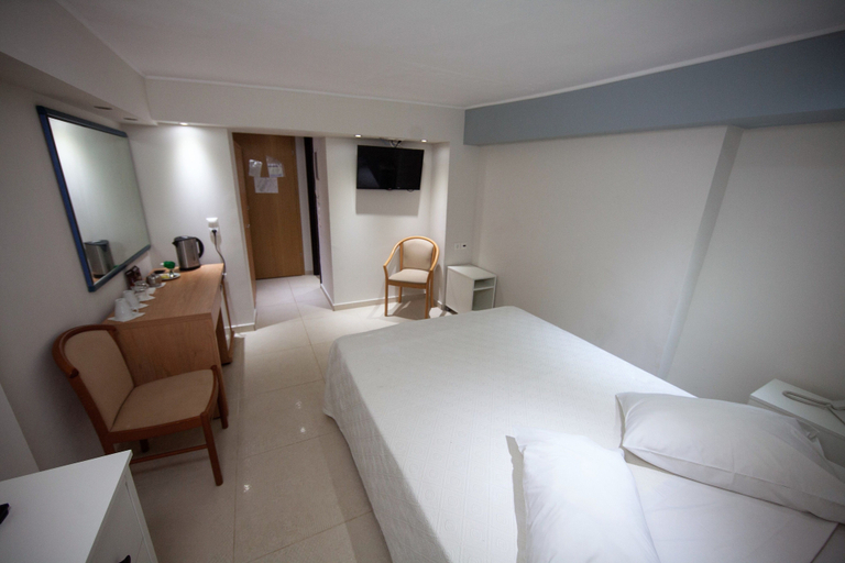 Bedroom 4, Thomas Beach Hotel, Attica