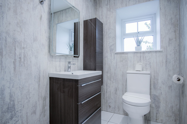 Bathroom 3, The Barn At Kiln Park - 2 Bed Cottage - Narberth, Pembrokeshire