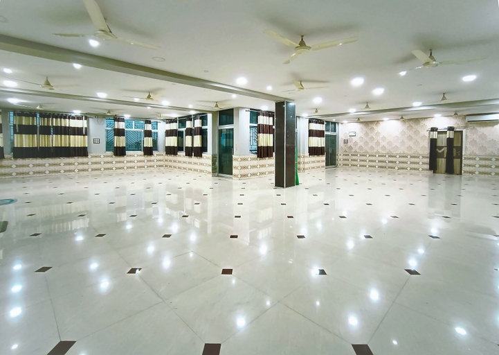 Business Facilities