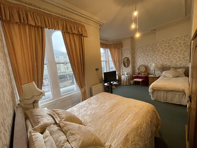 Bedroom 2, White Court Llandudno, Conwy
