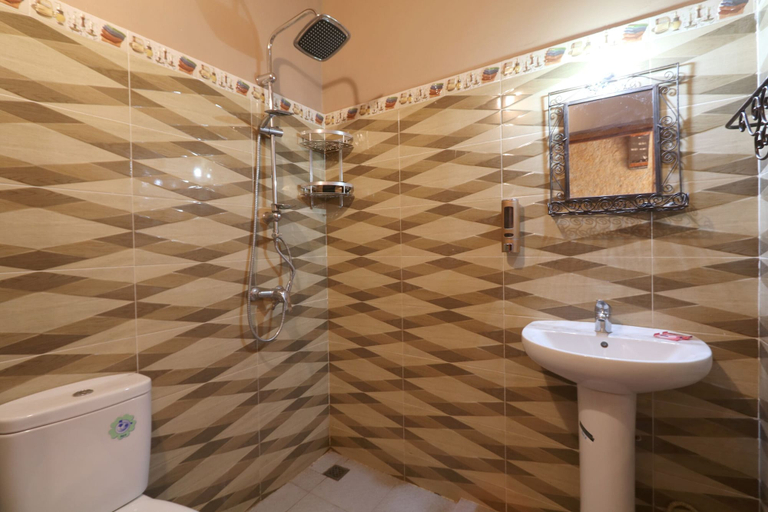 Bathroom 4, Toubkal Garden Hotel, Al Haouz