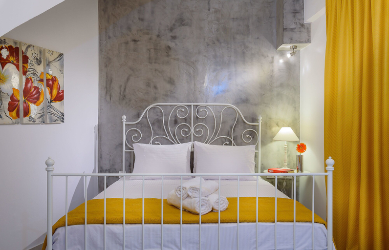 Bedroom 3, Heart of Old Town Cozy Home - Yard & Parking, Crete