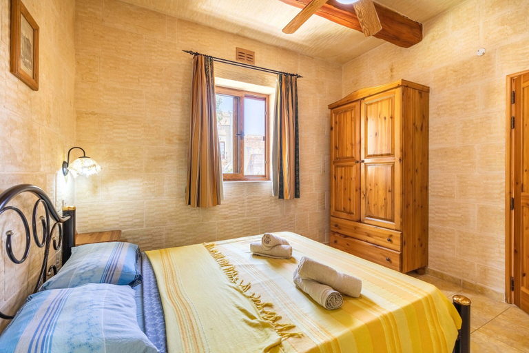 Bedroom 2, Villa Ta Debora Sleeps 7 With Pool