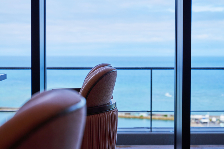 Exterior & Views 14