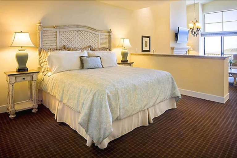 Bedroom 2, Oceano Hotel and Spa, San Mateo