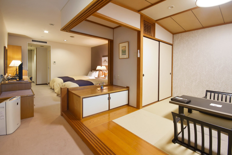Bedroom 2, Dogo Onsen Funaya, Matsuyama