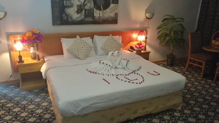 Bedroom 12