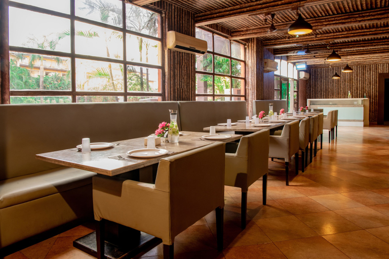 Food & Drinks 4, Discover Resorts, Raigarh