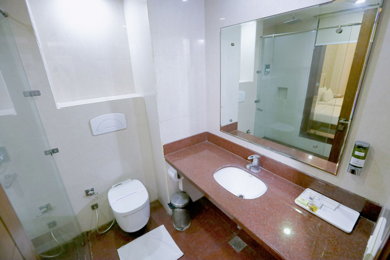 Bathroom 9