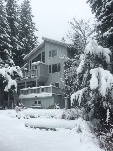 Exterior & Views 2, Belle Neige Suites- Whistler, Squamish-Lillooet
