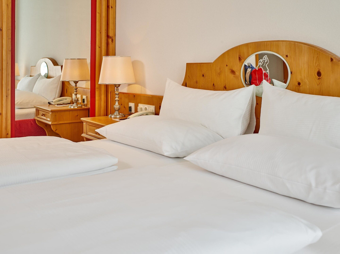 Bedroom 4, Hotel Maximilian, Passau