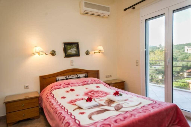Bedroom 2, Seaview Flat In An Olive Grove By The Beach, Peloponnese