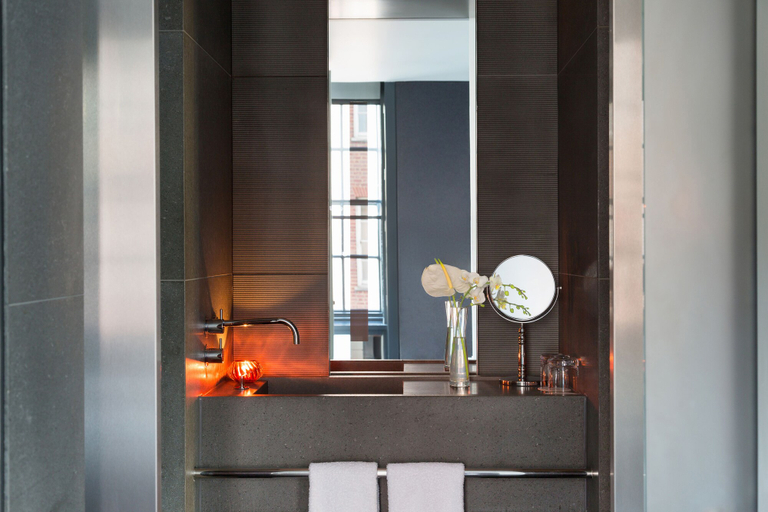 Bathroom 4, Grosvenor House Suites, London