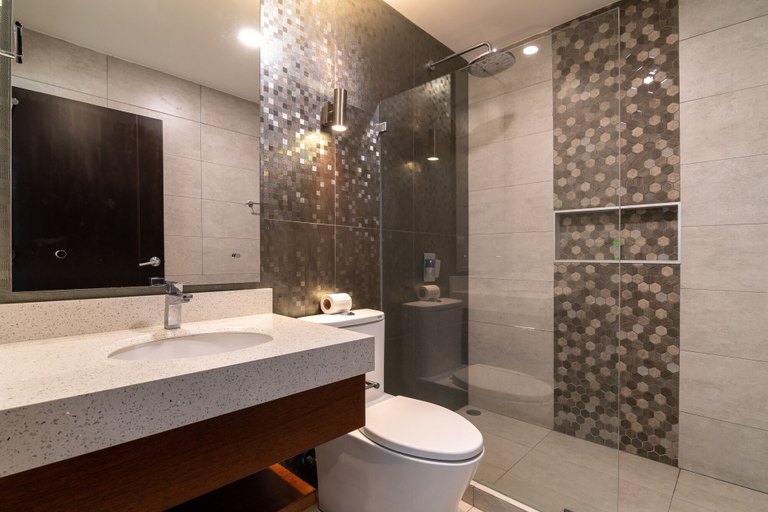 Bathroom 4, Dunama Ocean View Hotel, Santa Cruz