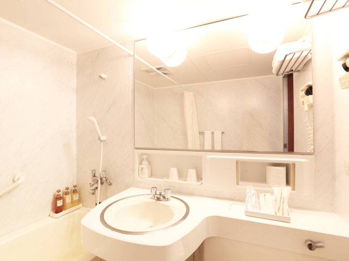 Bathroom 4, Watermark Hotel Okinawa Kume Island, Kumejima