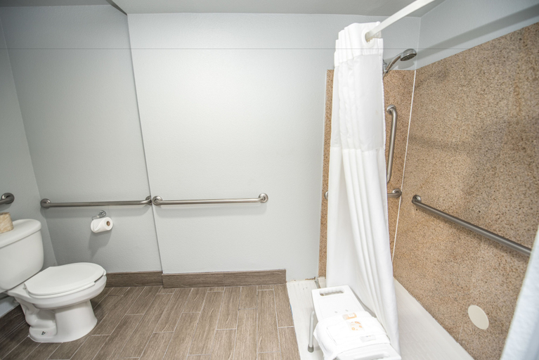 Bathroom 4, Cielo Hotel Bishop-Mammoth, an Ascend Collection Hotel, Inyo