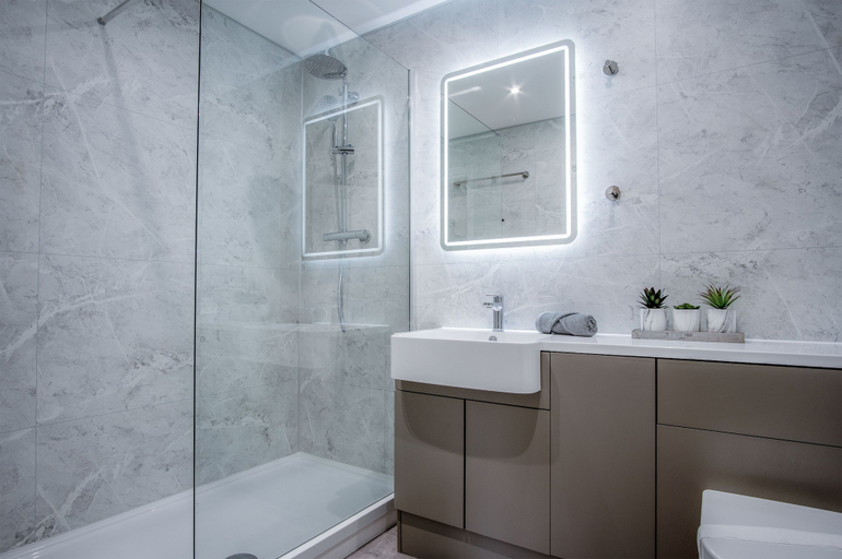 Bathroom 3, Kiln Park Farmhouse - 4 Bedroom Cottage - Narberth, Pembrokeshire