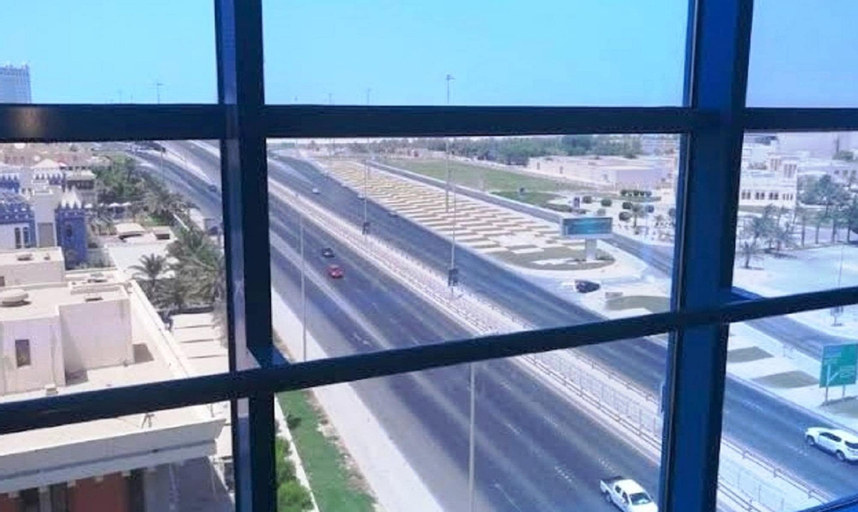 Exterior & Views 19