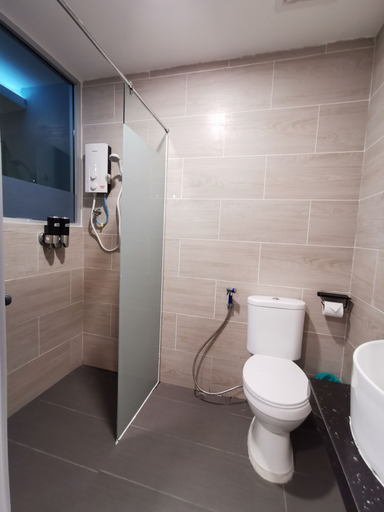 Bathroom 5, The Nest Hostel, Semporna