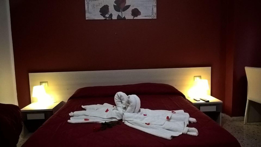 Bedroom 3, Nettuno Rooms, Messina