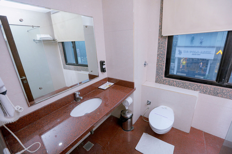 Bathroom 4