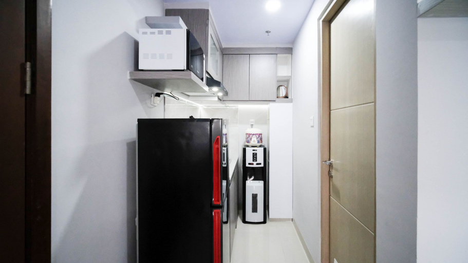 Others 4, Nice and Comfy Studio at Grand Dharmahusada Lagoon Apartment By Travelio, Surabaya