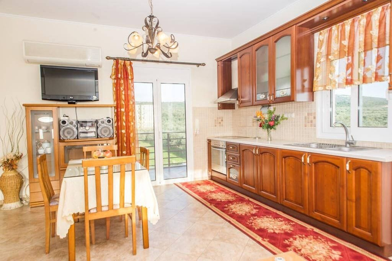 Others 5, Seaview Flat In An Olive Grove By The Beach, Peloponnese