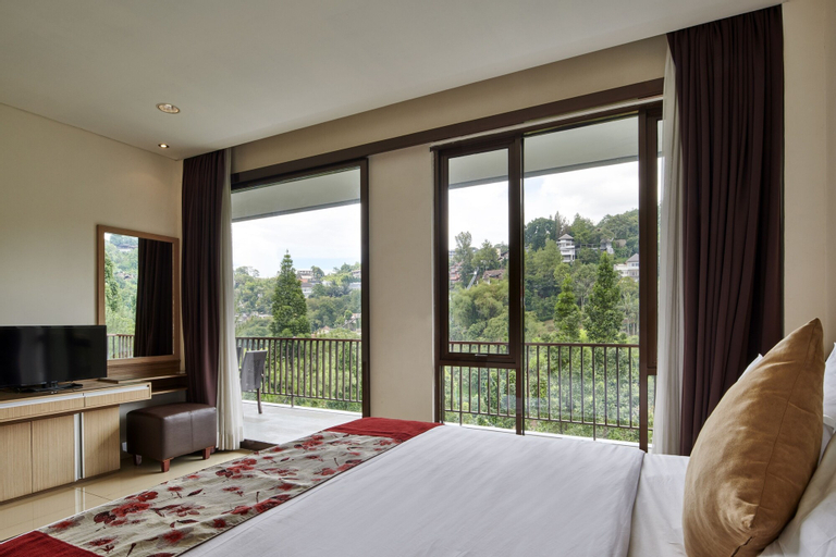 Cempaka 1 Villa 5 Bedrooms with a Private Pool, Bandung