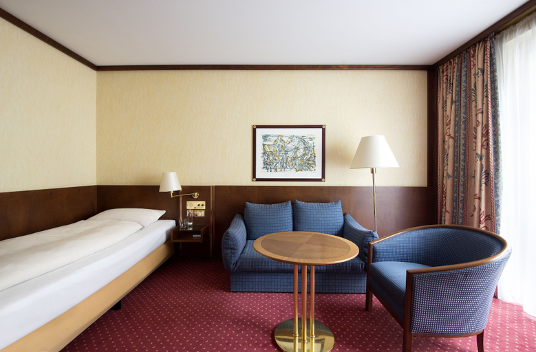 Bedroom 3, Living Hotel Prinzessin Elisabeth, München